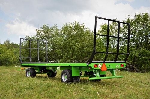 Bale transporter PLT 8